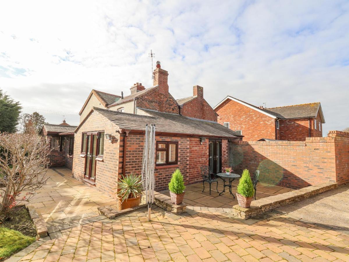 4 Green Farm Cottage Chester Dış mekan fotoğraf